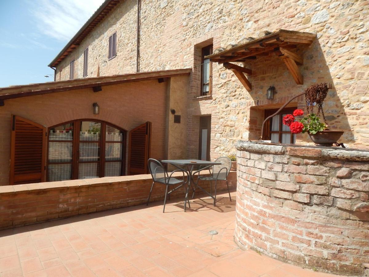Fullino Nero Rta - Residenza Turistico Alberghiera Сиена Экстерьер фото