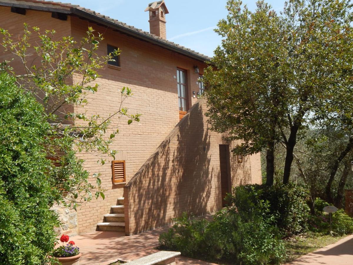Fullino Nero Rta - Residenza Turistico Alberghiera Сиена Экстерьер фото