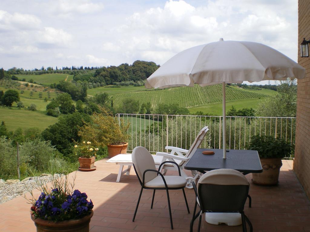 Fullino Nero Rta - Residenza Turistico Alberghiera Сиена Экстерьер фото