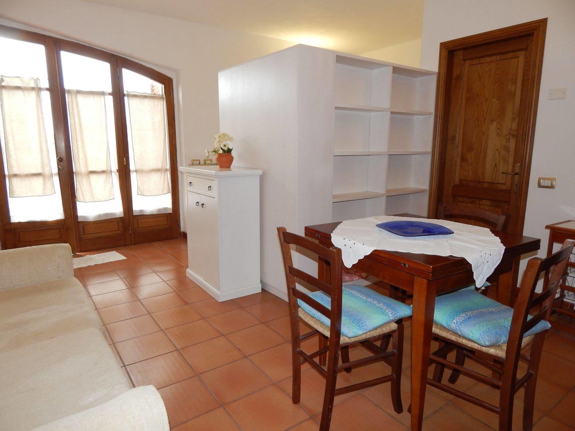 Fullino Nero Rta - Residenza Turistico Alberghiera Сиена Экстерьер фото